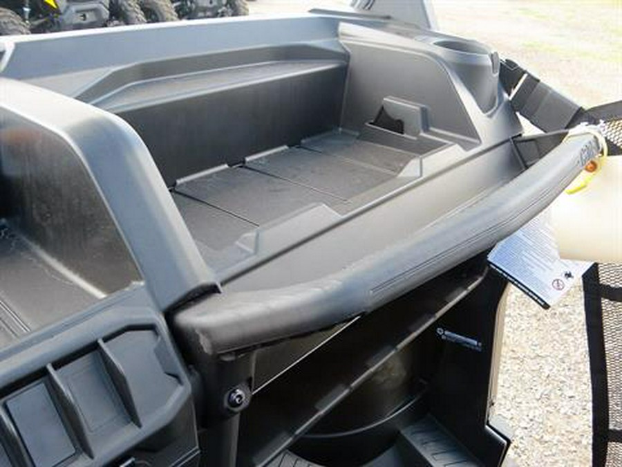 2025 Can-Am Defender DPS HD10