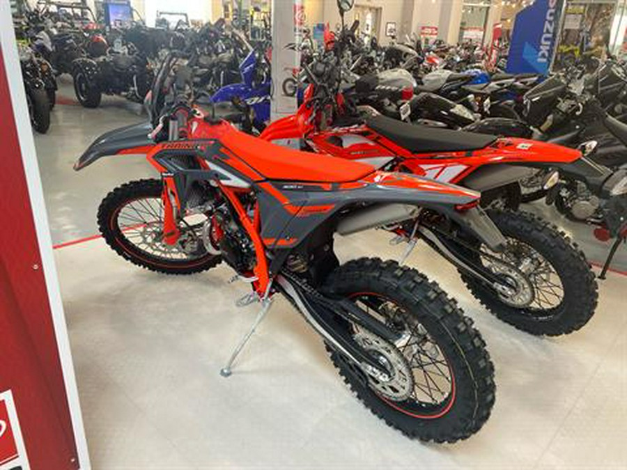 2025 Beta X TRAINER 300