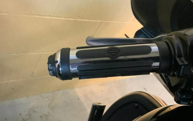 2009 Harley-Davidson FLHTCU ULTRA CLASSIC