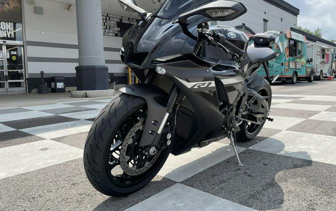 2024 Yamaha YZF-R1
