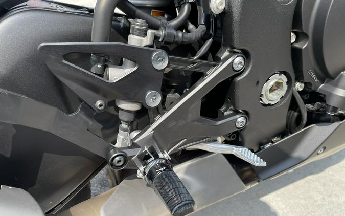 2024 Yamaha YZF-R1