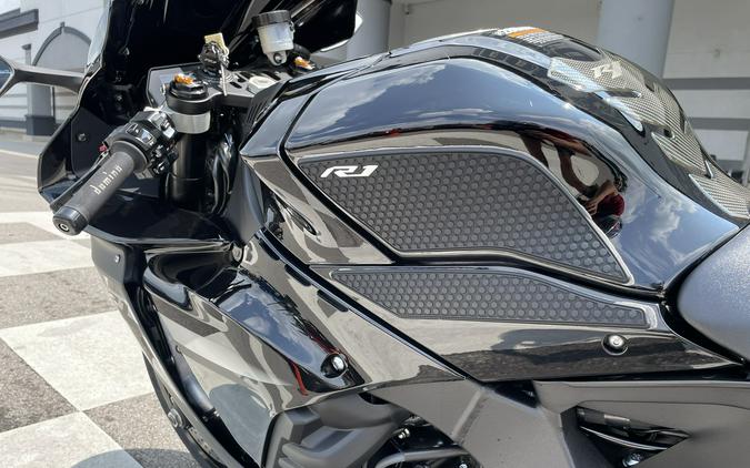 2024 Yamaha YZF-R1