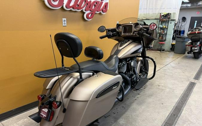 2024 Indian Chieftain Dark Horse w/Powerband Audio Pkg Sandstone Smoke