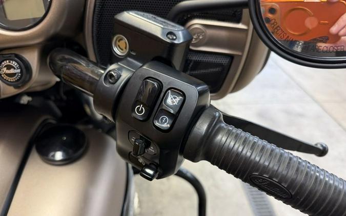 2024 Indian Chieftain Dark Horse w/Powerband Audio Pkg Sandstone Smoke