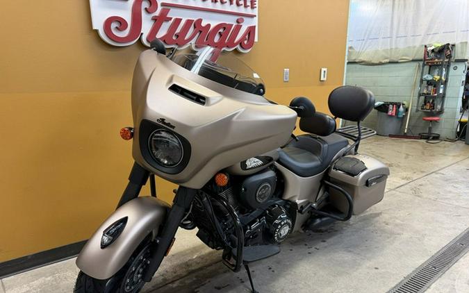 2024 Indian Chieftain Dark Horse w/Powerband Audio Pkg Sandstone Smoke