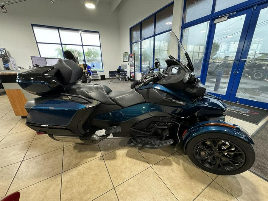 2021 Can-Am® Spyder® RT Limited Dark