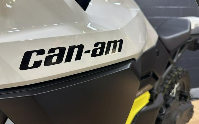 2025 Can-Am® 2W Pulse