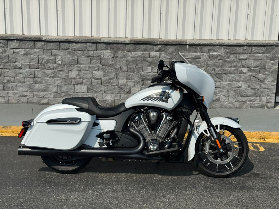 2025 Indian Motorcycle Chieftain® PowerPlus Dark Horse with PowerBand Audio
