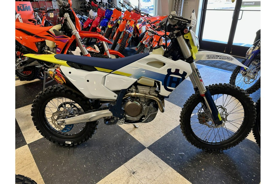 2024 Husqvarna Motorcycles TOWN AND COUNTRY RACE EDITION FE 350S