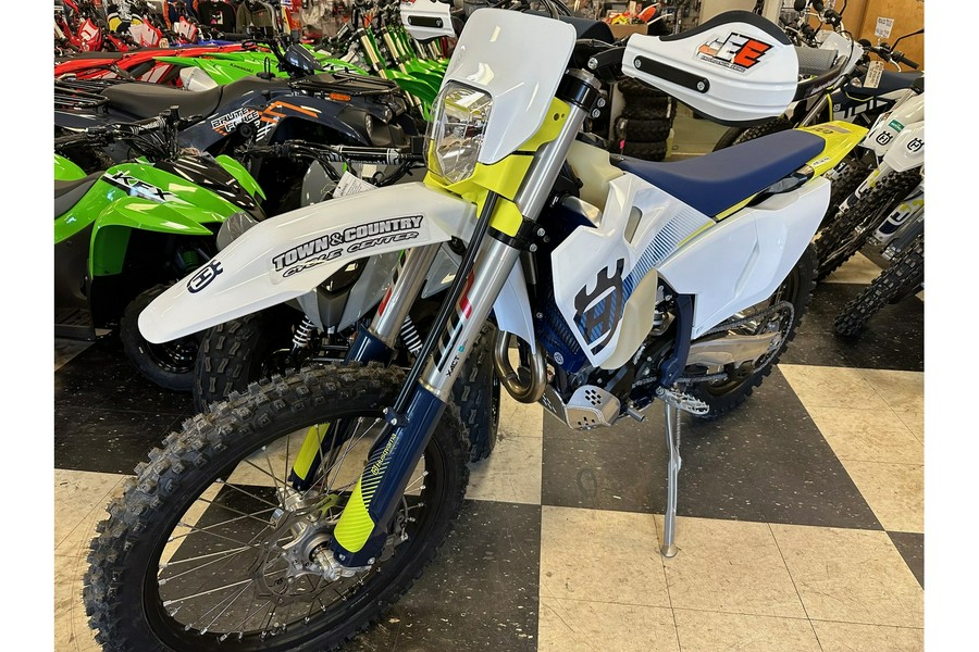 2024 Husqvarna Motorcycles TOWN AND COUNTRY RACE EDITION FE 350S