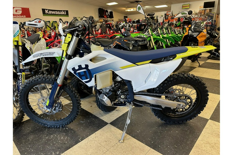 2024 Husqvarna Motorcycles TOWN AND COUNTRY RACE EDITION FE 350S