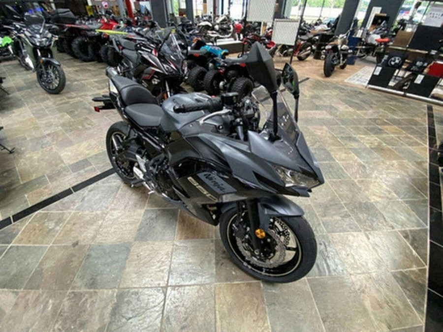 2024 Kawasaki Ninja® 650 Metallic Covert Green/Metallic Spark Black