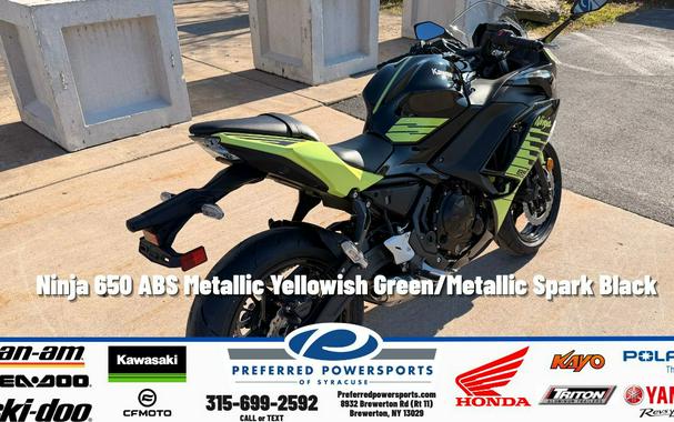 2026 Kawasaki Ninja® 650 ABS Metallic Yellowish Green/Metallic Spark Black