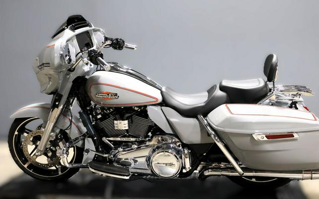 2024 Harley-Davidson Street Glide