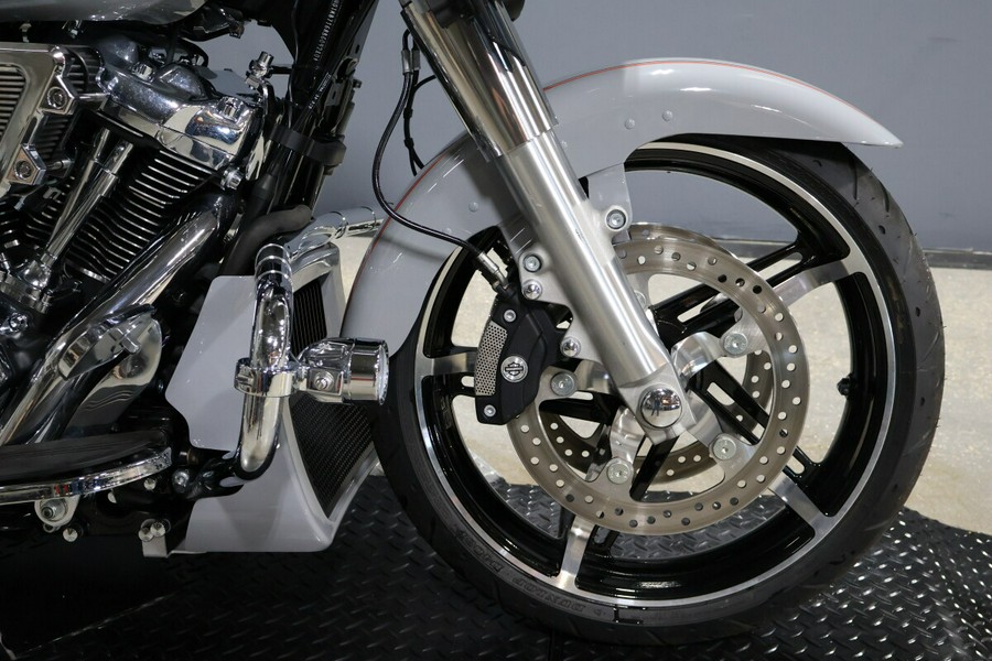 2024 Harley-Davidson Street Glide FLHX