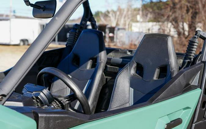 2025 Can-Am® Commander DPS 700