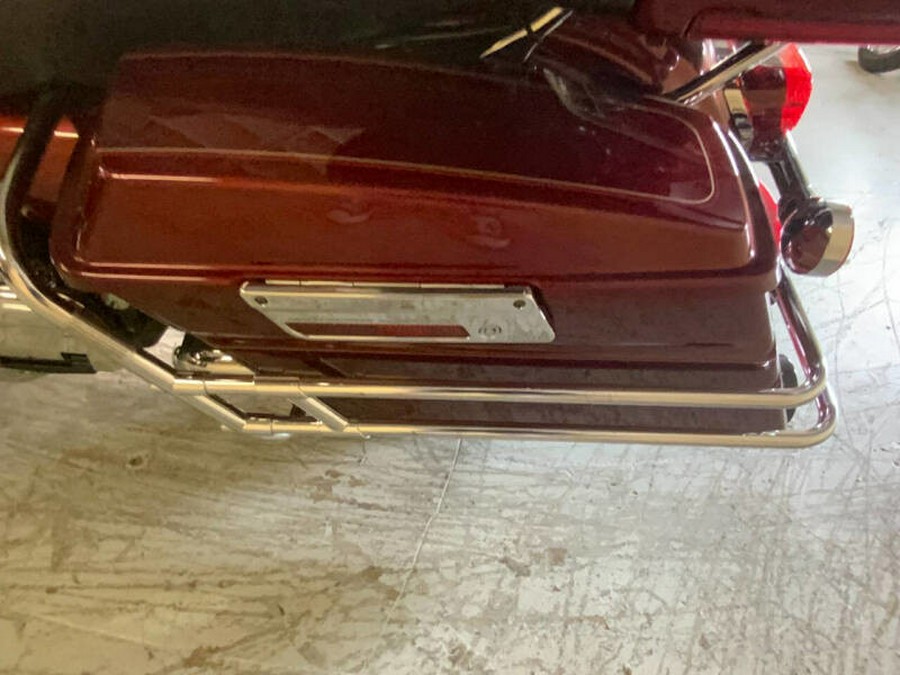 2009 Harley-Davidson® FLHTCU ULTRA CLASSIC