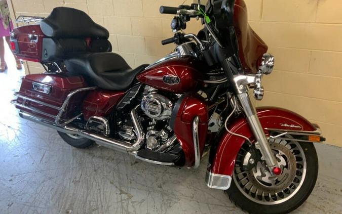 2009 Harley-Davidson® FLHTCU ULTRA CLASSIC