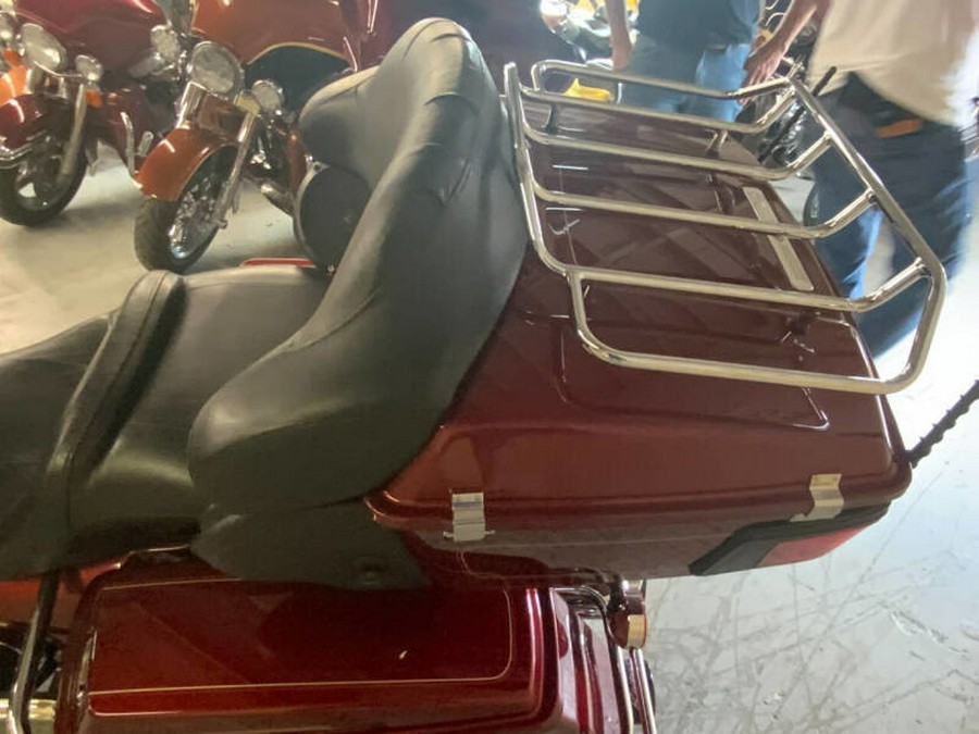 2009 Harley-Davidson® FLHTCU ULTRA CLASSIC