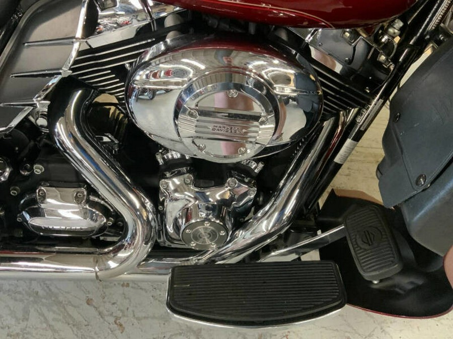 2009 Harley-Davidson® FLHTCU ULTRA CLASSIC