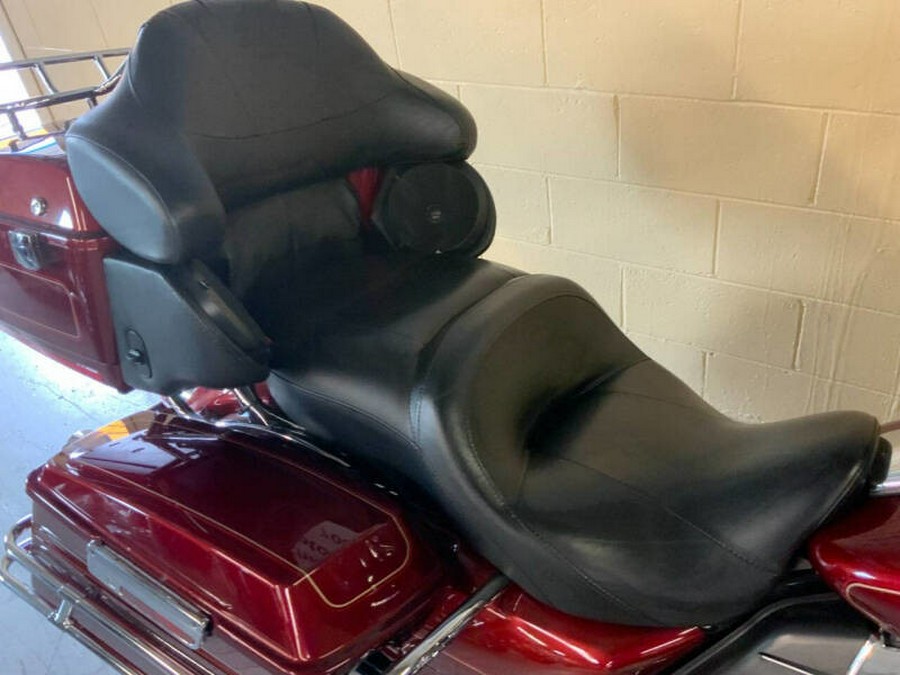 2009 Harley-Davidson® FLHTCU ULTRA CLASSIC