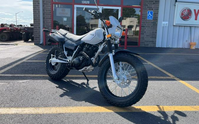 2025 Yamaha TW 200