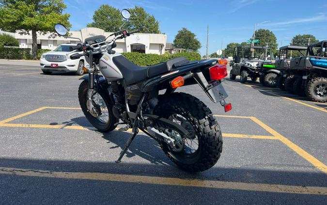 2025 Yamaha TW 200