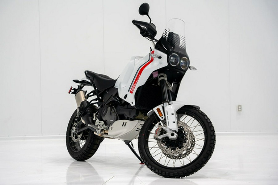 2023 Ducati DesertX Star White Silk