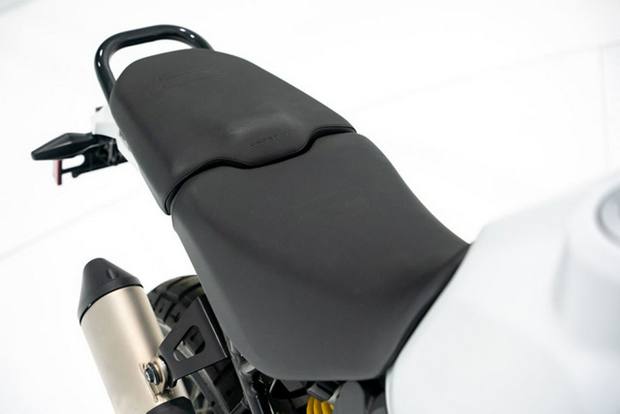 2023 Ducati DesertX Star White Silk