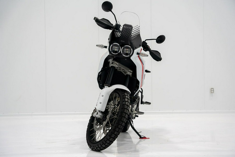 2023 Ducati DesertX Star White Silk