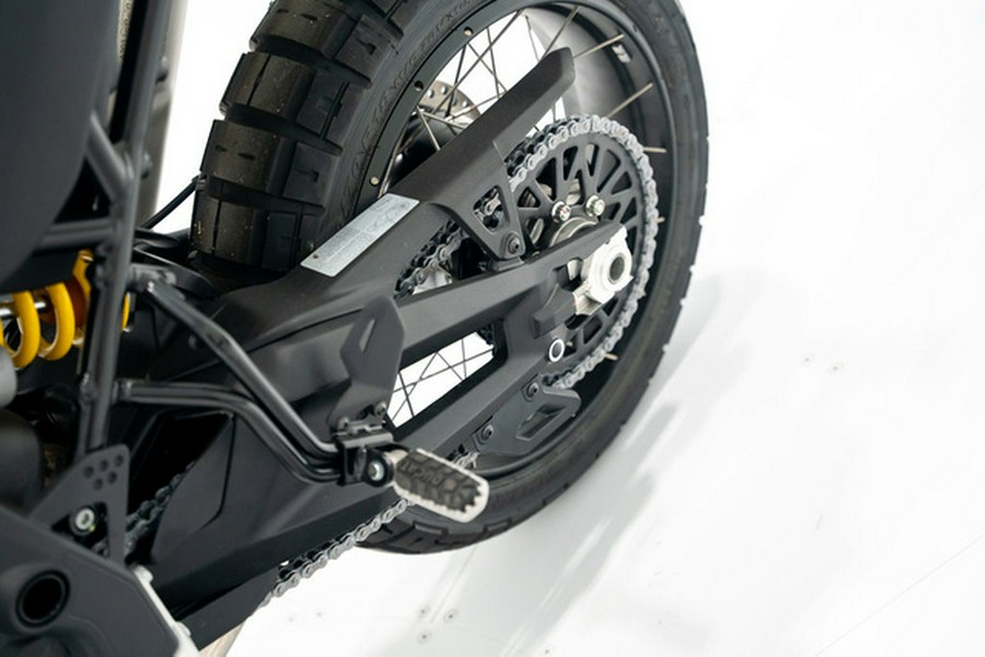 2023 Ducati DesertX Star White Silk