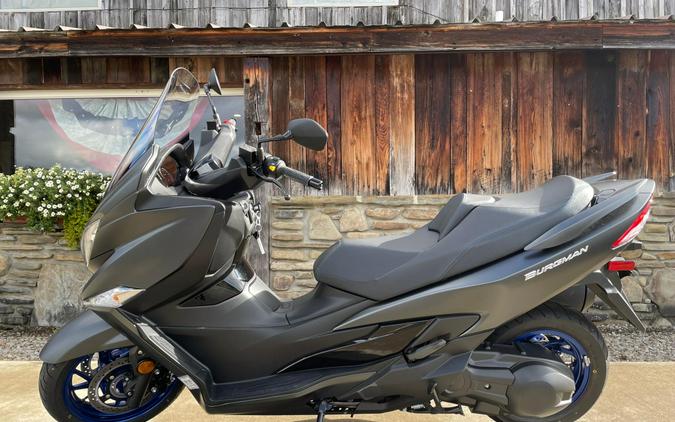2025 Suzuki Burgman 400 Metallic Matte Black No. 2
