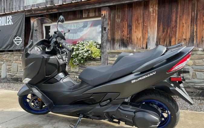 2025 Suzuki Burgman 400 Metallic Matte Black No. 2