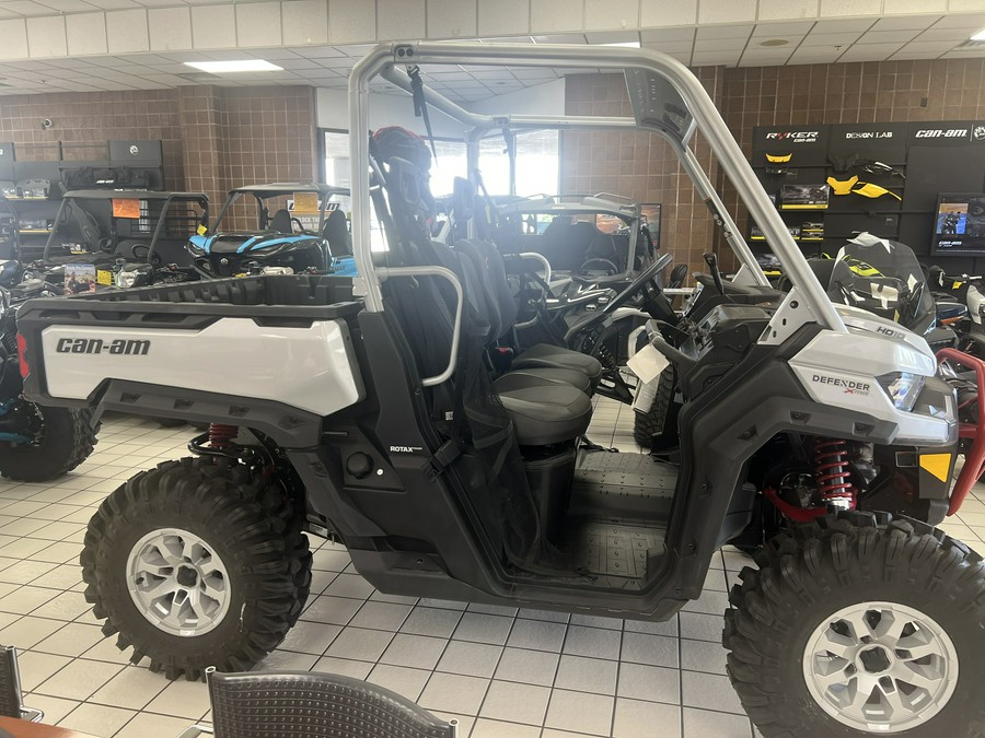 2024 Can-Am™ Defender X mr HD10