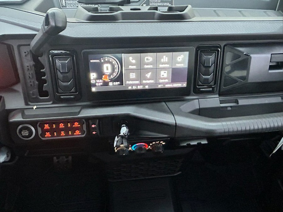 2026 Can-Am Defender Limited HD11