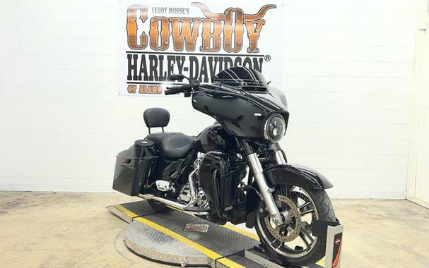 2016 Harley-Davidson FLHX - Street Glide