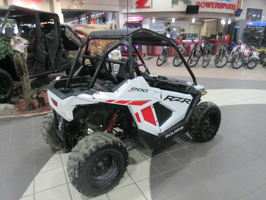 2023 POLARIS RZR 200 EFI