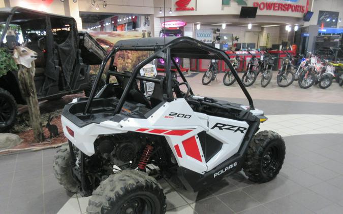 2023 POLARIS RZR 200 EFI