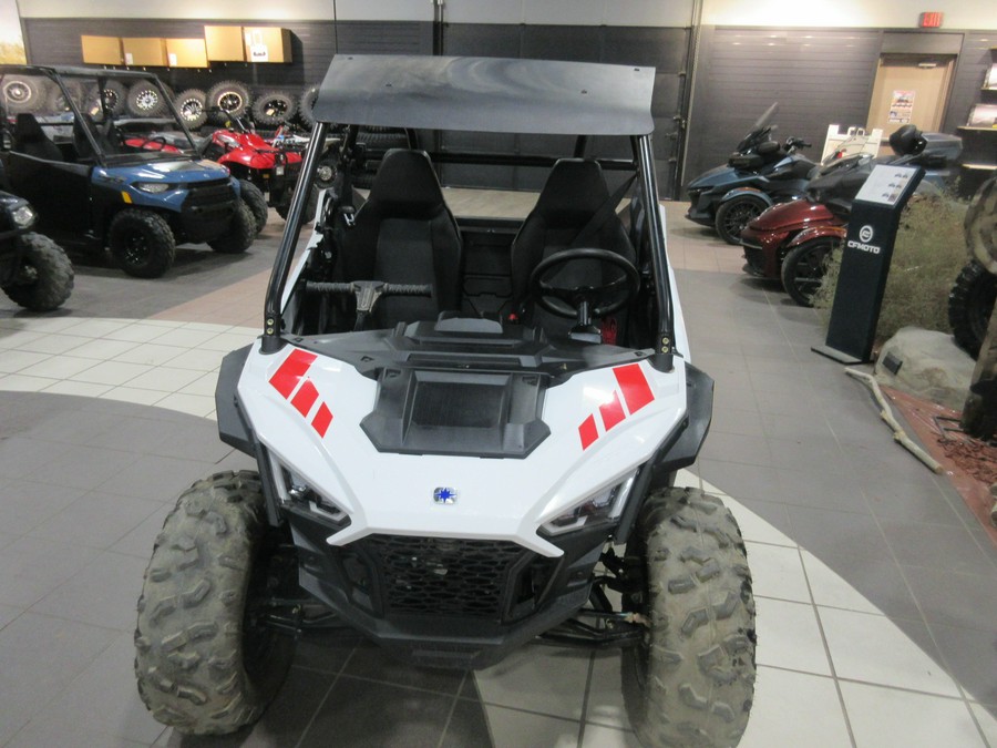 2023 POLARIS RZR 200 EFI