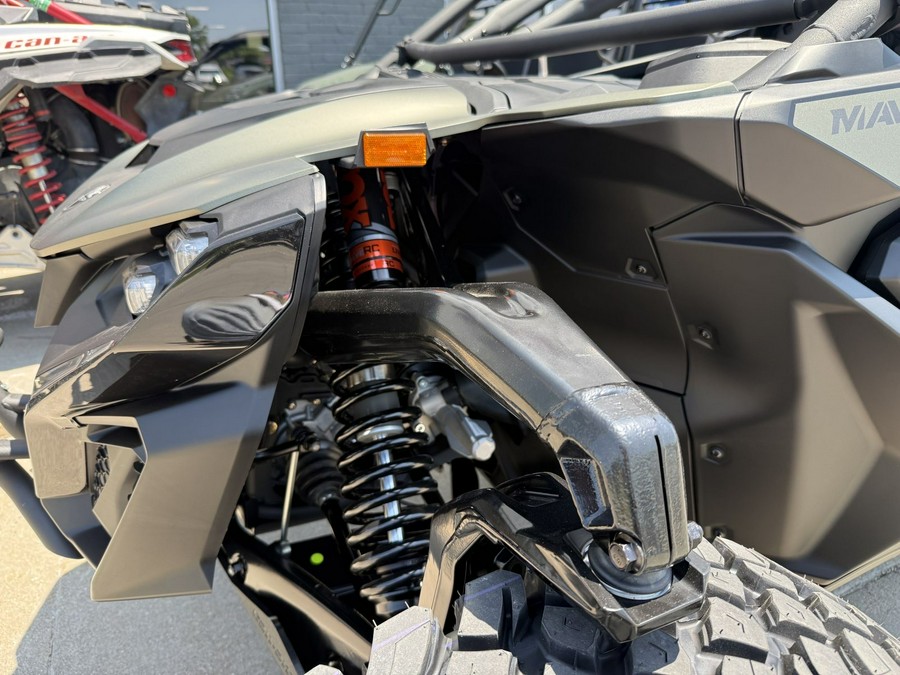 2027 Can-Am Maverick R 999T X RC