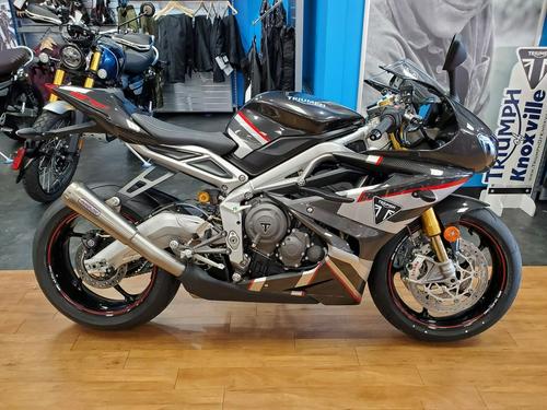 2020 Triumph Daytona Moto2 765 Limited Edition Second Look (+ 27 Photos)