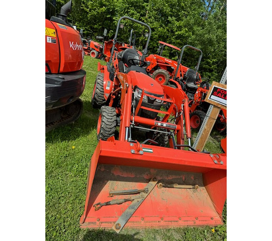 Kubota B2601HSD-1 W/LDR/BKHOE/CUTTER