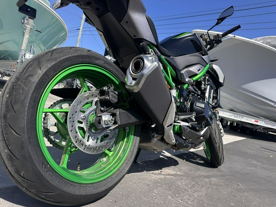2025 Kawasaki ZR900TSFNL