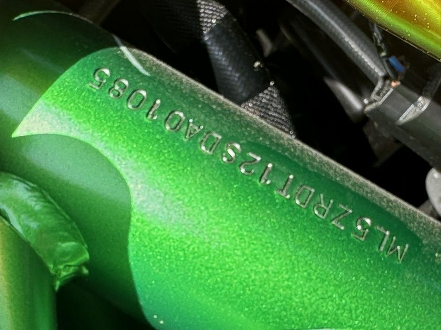 2025 Kawasaki ZR900TSFNL