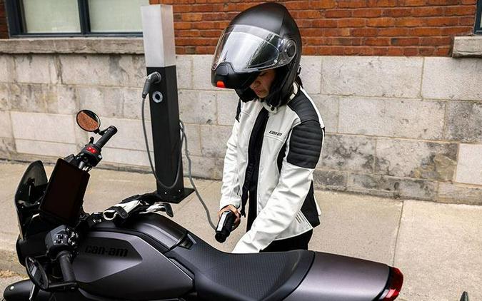 2025 Can-Am Pulse® Base