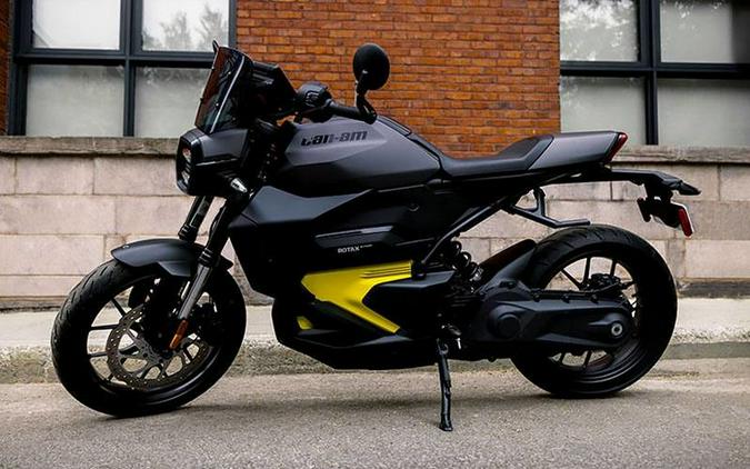 2025 Can-Am Pulse® Base