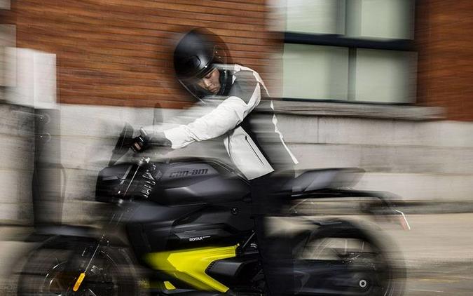 2025 Can-Am Pulse® Base