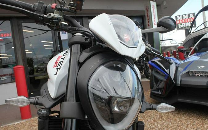 2025 Ducati Monster SP