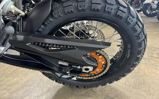 2027 KTM Adventure 890 R Rally