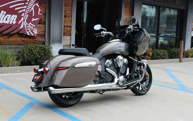 2026 Indian Motorcycle® Challenger® Limited 112 Nara Bronze Metallic